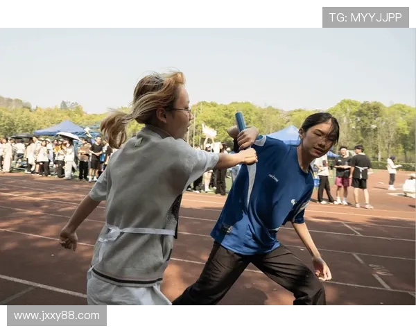 武汉极限运动队团队协作引发热议探讨运动精神与合作的重要性